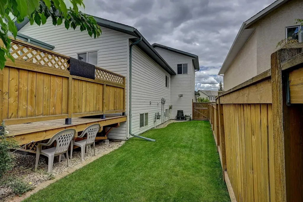 12110 105a Street Grande Prairie AB T8V 7N4
