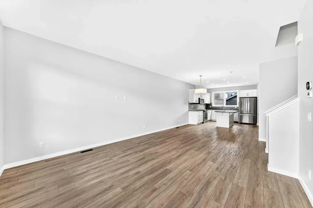 49 Legacy Glen Place SE Calgary AB T2X 4G8