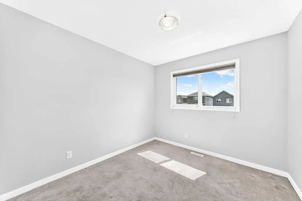 49 Legacy Glen Place SE Calgary AB T2X 4G8