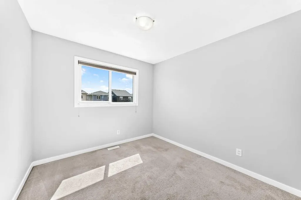 49 Legacy Glen Place SE Calgary AB T2X 4G8