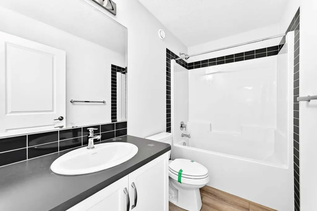 49 Legacy Glen Place SE Calgary AB T2X 4G8