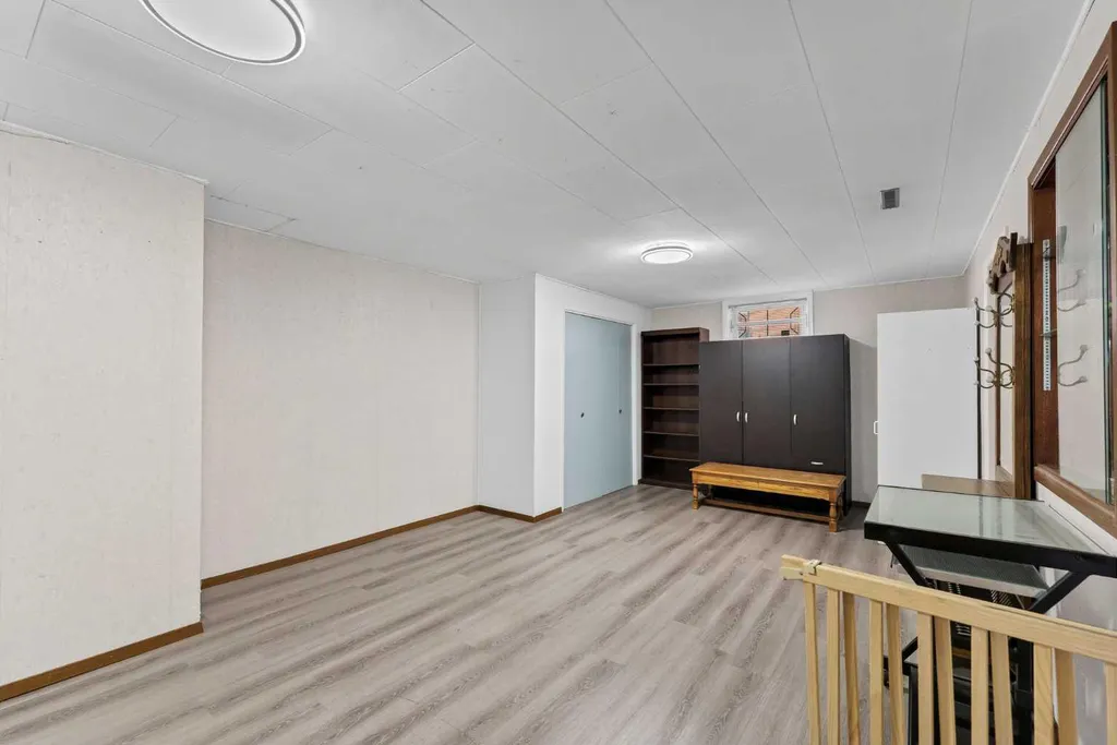 1120 1 Avenue NE Medicine Hat AB T1A5Z6