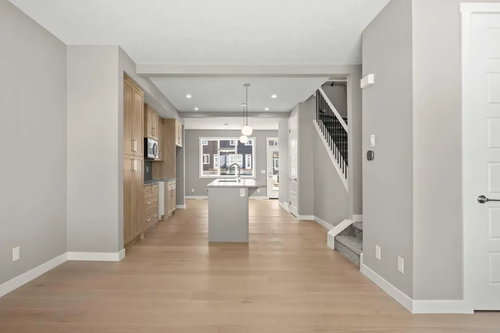 656 Sora Boulevard SE Calgary AB T3S 0L6