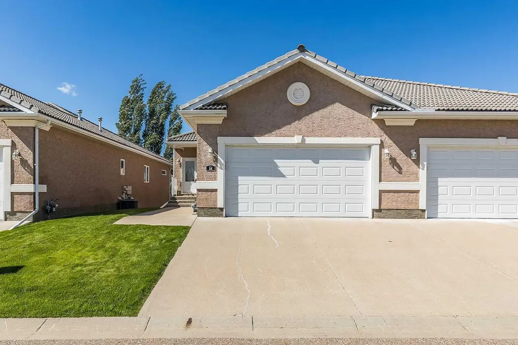 18 Ranchlands Lane NE Medicine Hat AB T1C 2A6