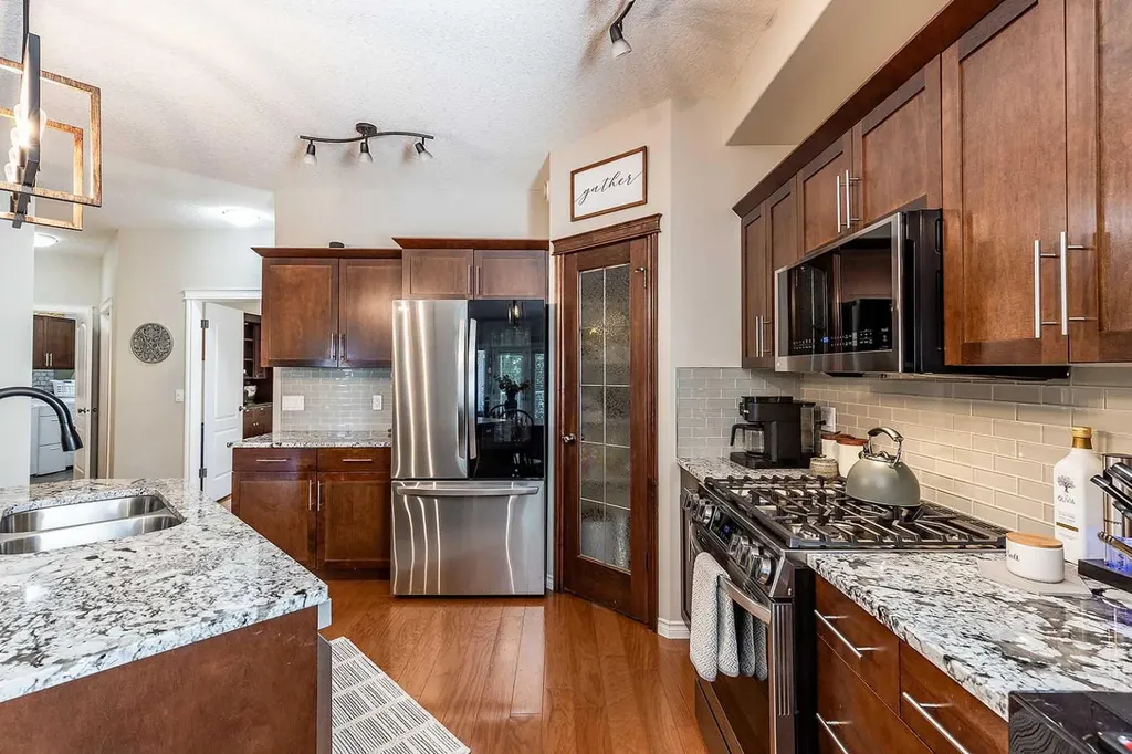 18 Ranchlands Lane NE Medicine Hat AB T1C 2A6