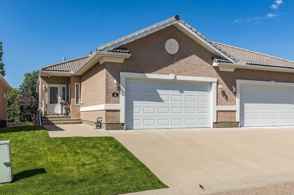 18 Ranchlands Lane NE Medicine Hat AB T1C 2A6