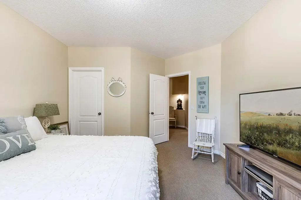 18 Ranchlands Lane NE Medicine Hat AB T1C 2A6