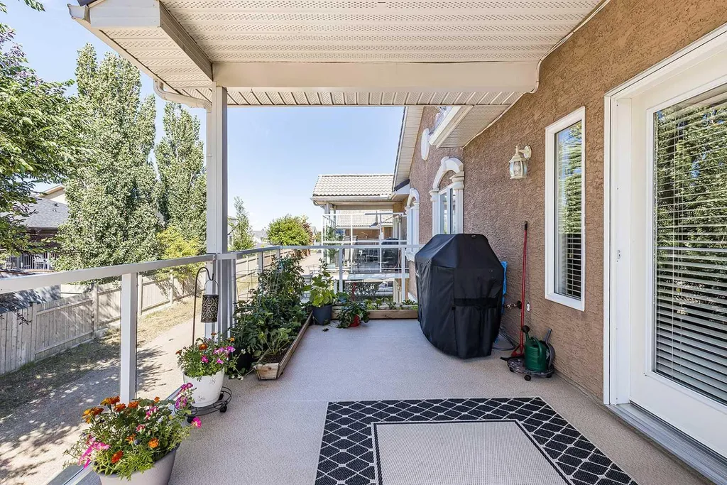 18 Ranchlands Lane NE Medicine Hat AB T1C 2A6