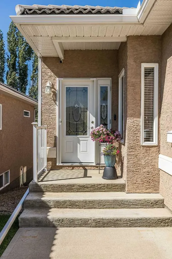 18 Ranchlands Lane NE Medicine Hat AB T1C 2A6