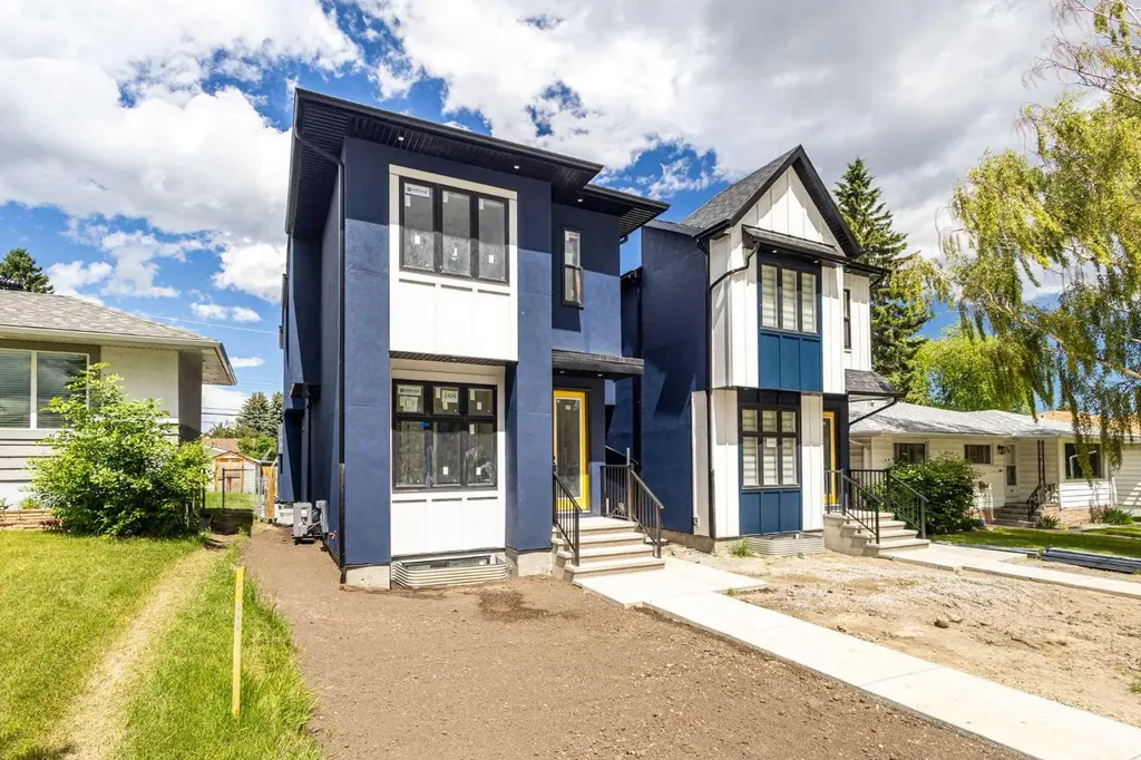 2426 25 Avenue NW Calgary AB T2M 2C5
