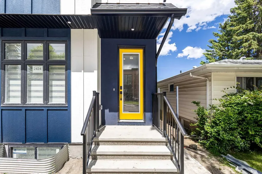 2426 25 Avenue NW Calgary AB T2M 2C5