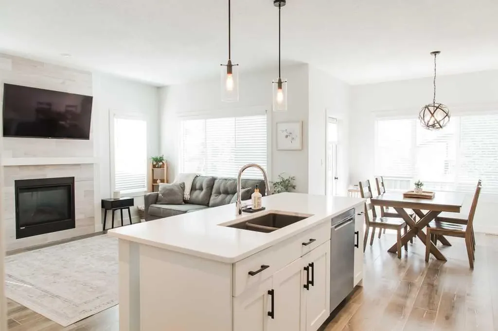 11317 Tamarack Drive Grande Prairie AB T8W 0L1