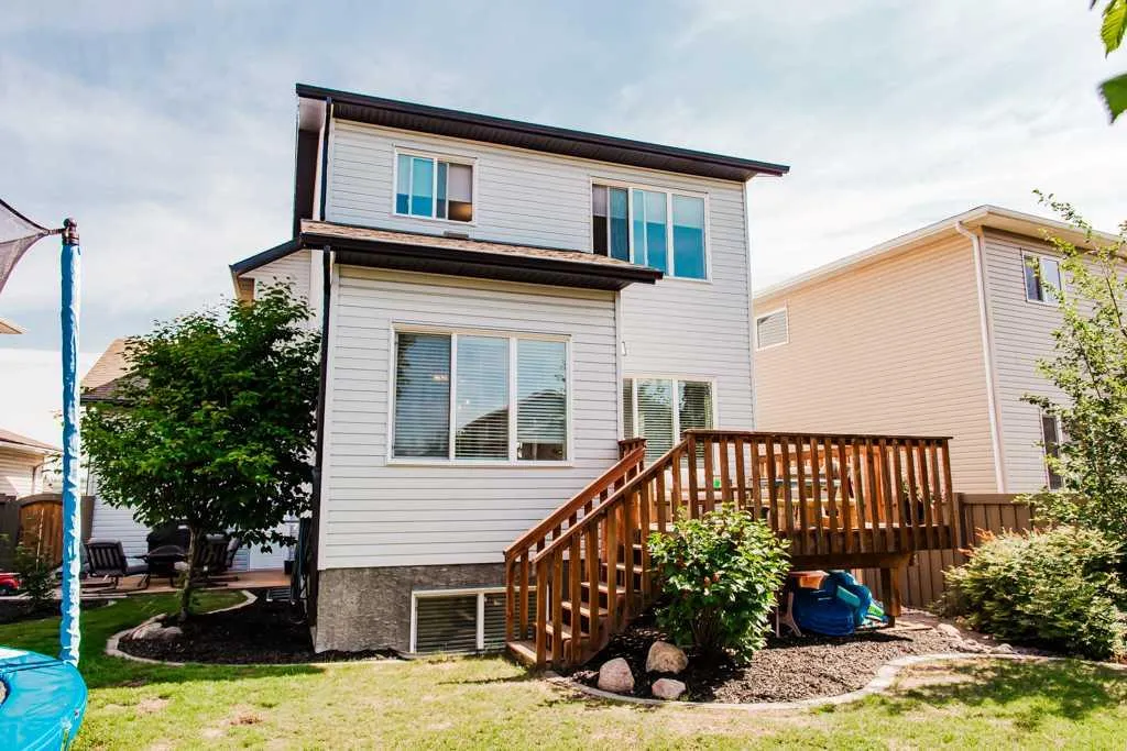 11317 Tamarack Drive Grande Prairie AB T8W 0L1