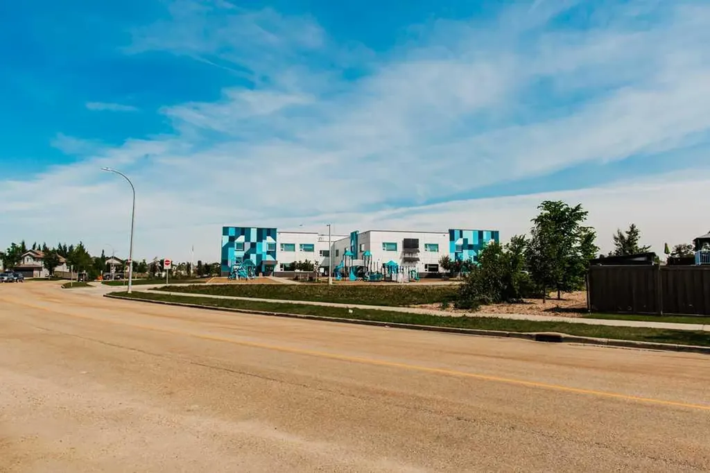 11317 Tamarack Drive Grande Prairie AB T8W 0L1