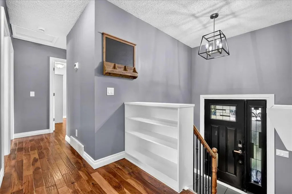 81 Ashwood Road SE Airdrie AB T4B 1G9