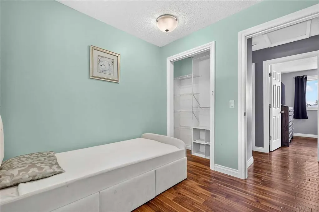 81 Ashwood Road SE Airdrie AB T4B 1G9