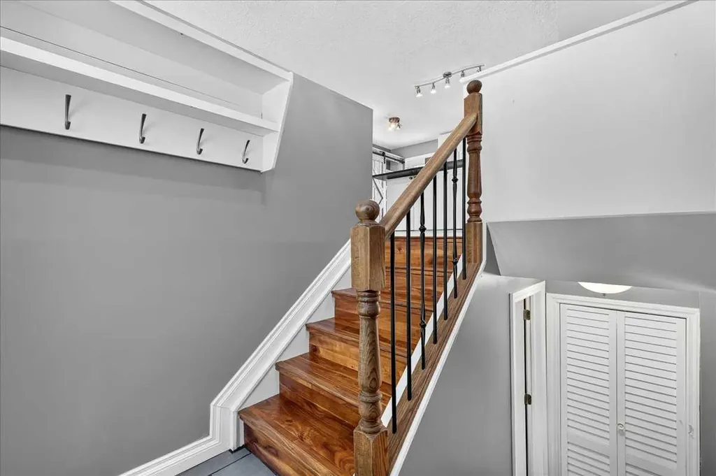 81 Ashwood Road SE Airdrie AB T4B 1G9