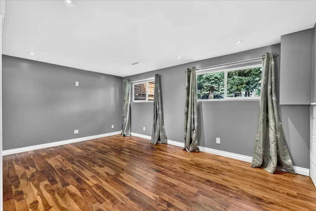 81 Ashwood Road SE Airdrie AB T4B 1G9