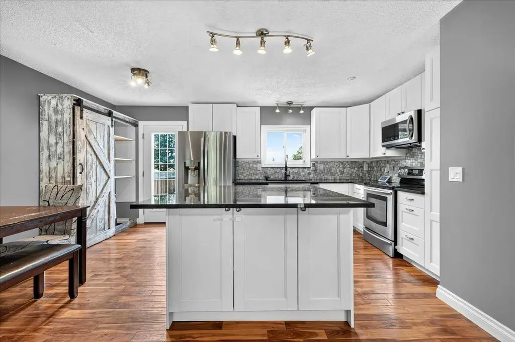 81 Ashwood Road SE Airdrie AB T4B 1G9