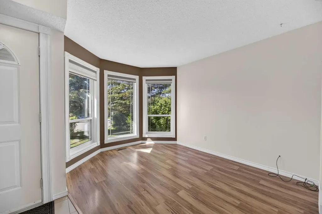 75 Everglade Drive SE Airdrie AB T4B 2E8