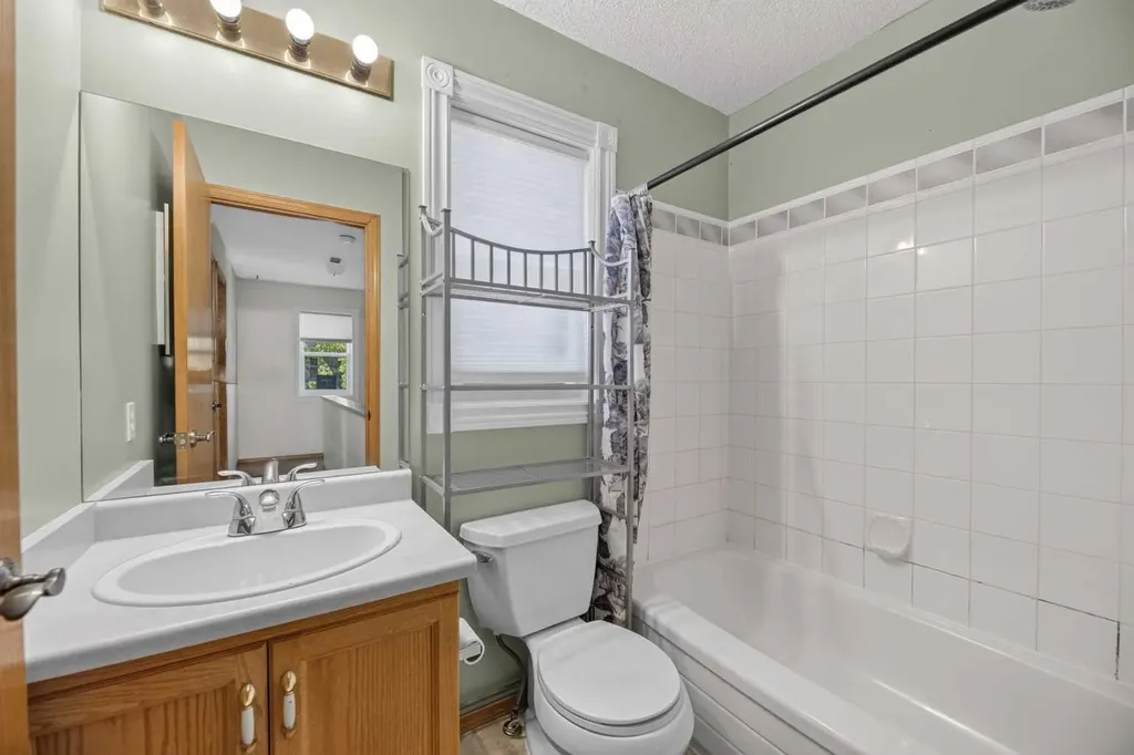 75 Everglade Drive SE Airdrie AB T4B 2E8