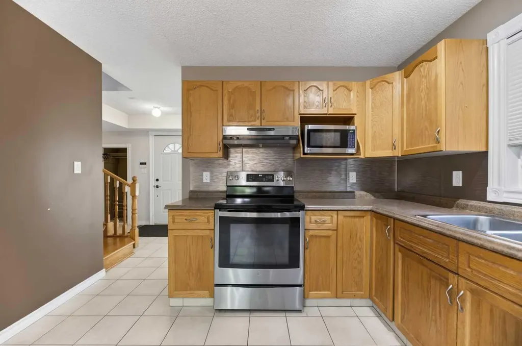 75 Everglade Drive SE Airdrie AB T4B 2E8