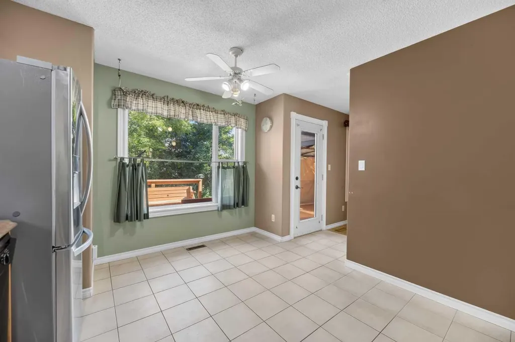 75 Everglade Drive SE Airdrie AB T4B 2E8
