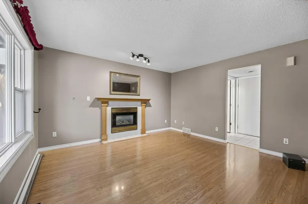 75 Everglade Drive SE Airdrie AB T4B 2E8