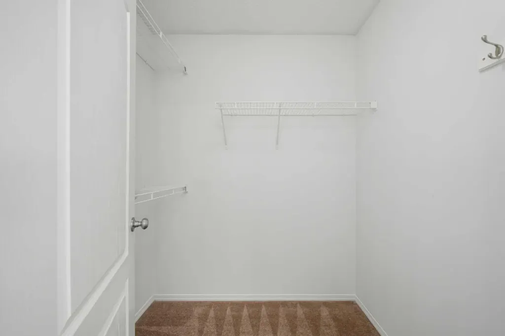 301 Strathaven Mews Strathmore AB T1P 1K3