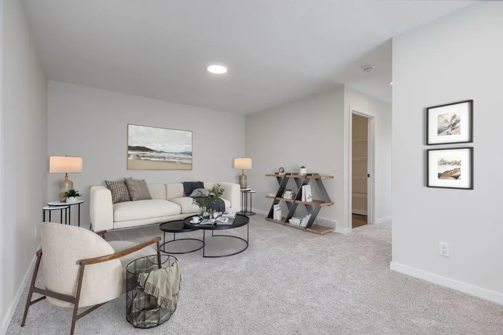 533 Sawgrass Green NW Airdrie AB T4B 5V2