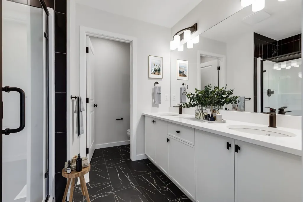 533 Sawgrass Green NW Airdrie AB T4B 5V2