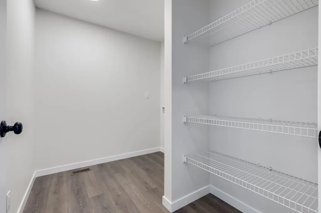 533 Sawgrass Green NW Airdrie AB T4B 5V2