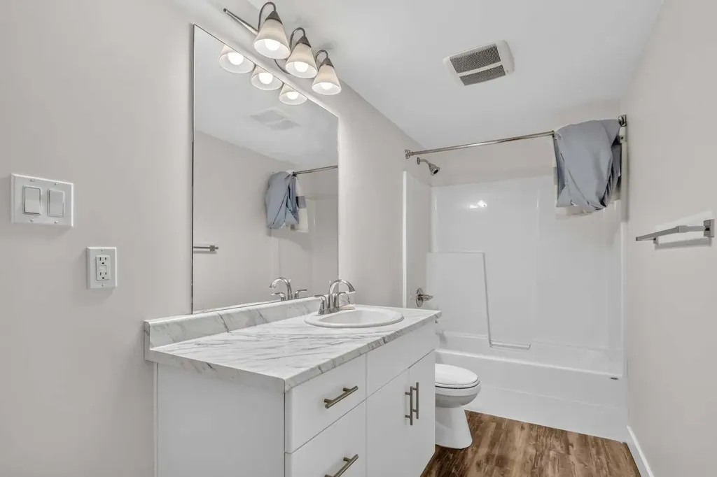 115 Denholm Gate Fort Mcmurray AB T9H 0B2