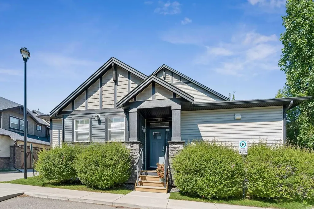 110 Coopers Common SW Airdrie AB T4B3Y3
