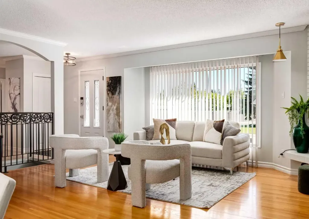 425 Woodland Crescent SE Calgary AB T2J1J7