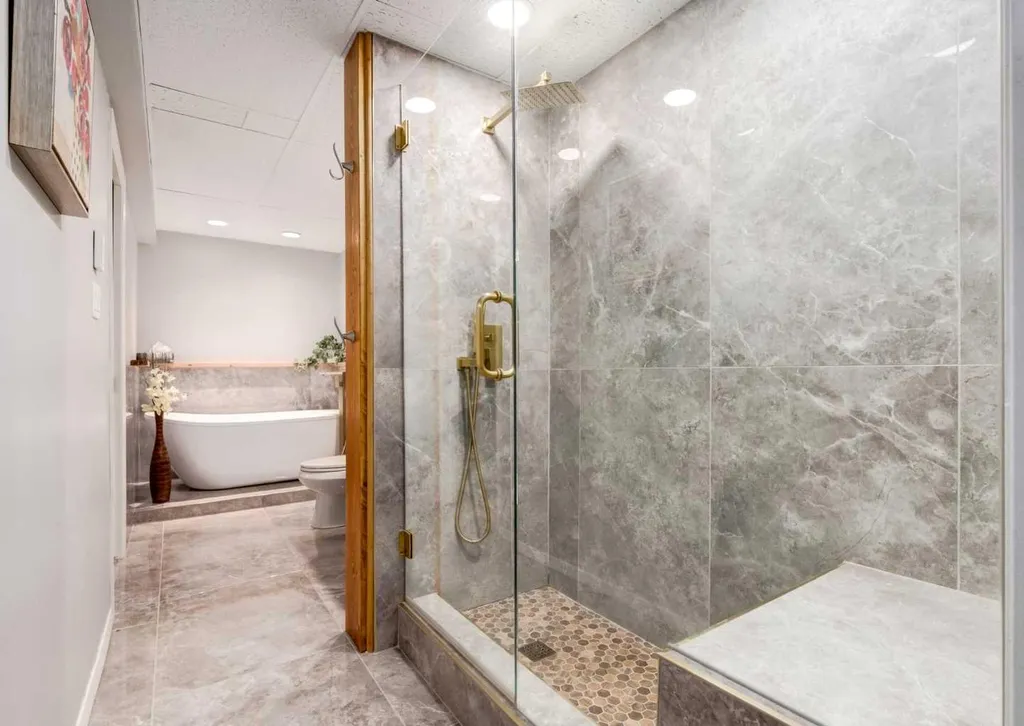425 Woodland Crescent SE Calgary AB T2J1J7
