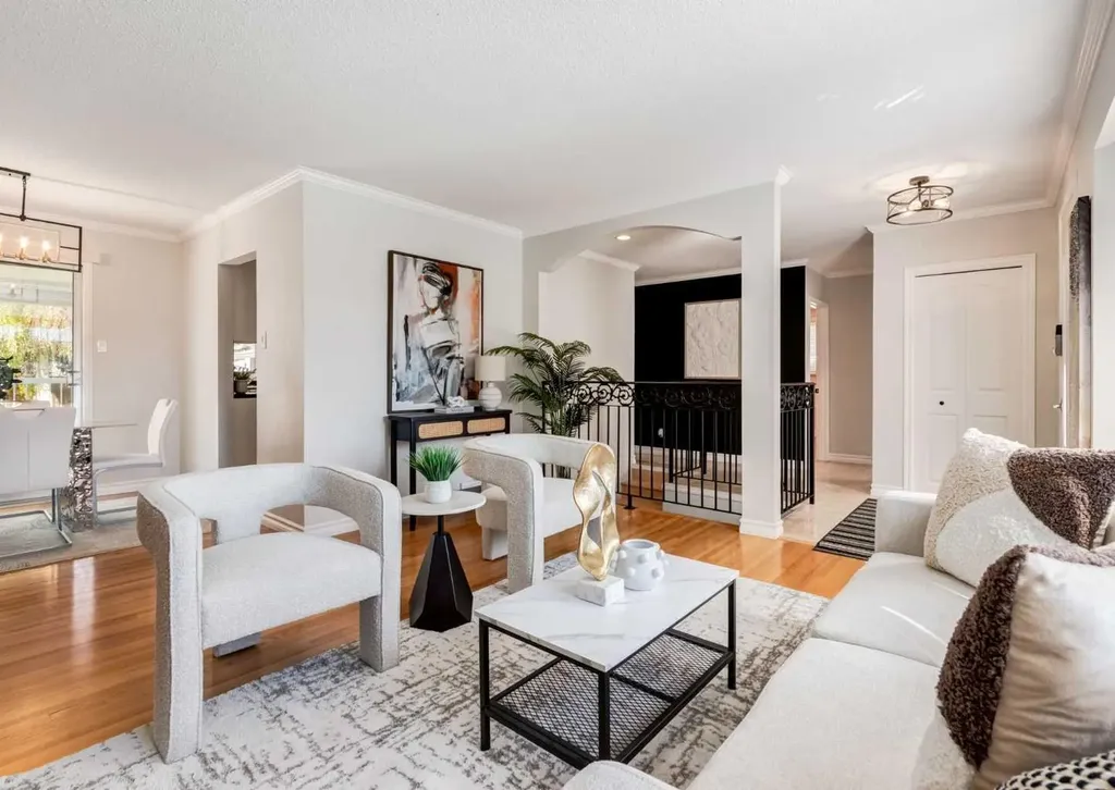 425 Woodland Crescent SE Calgary AB T2J1J7