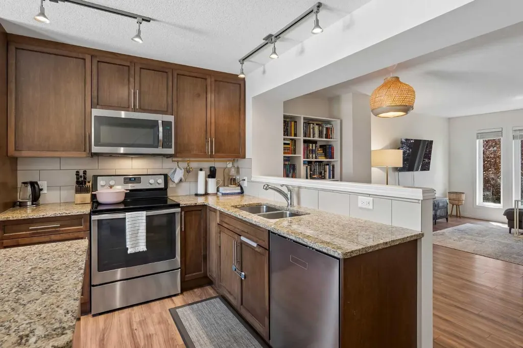 614 Auburn Bay Square SE Calgary AB T3M 0Y9