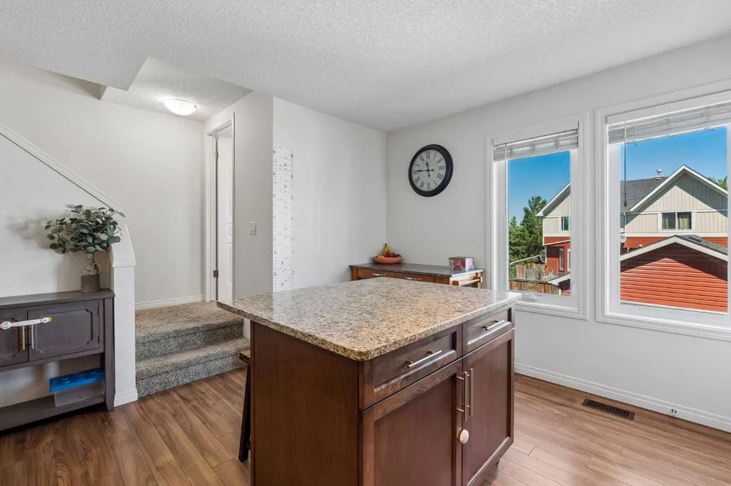 614 Auburn Bay Square SE Calgary AB T3M 0Y9