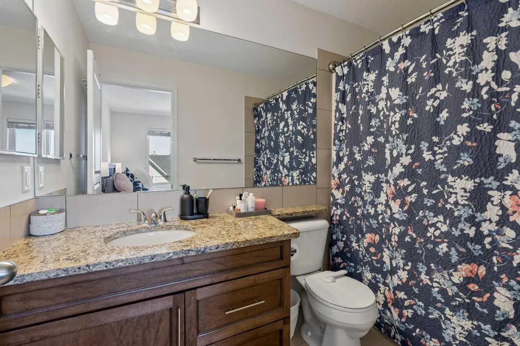614 Auburn Bay Square SE Calgary AB T3M 0Y9