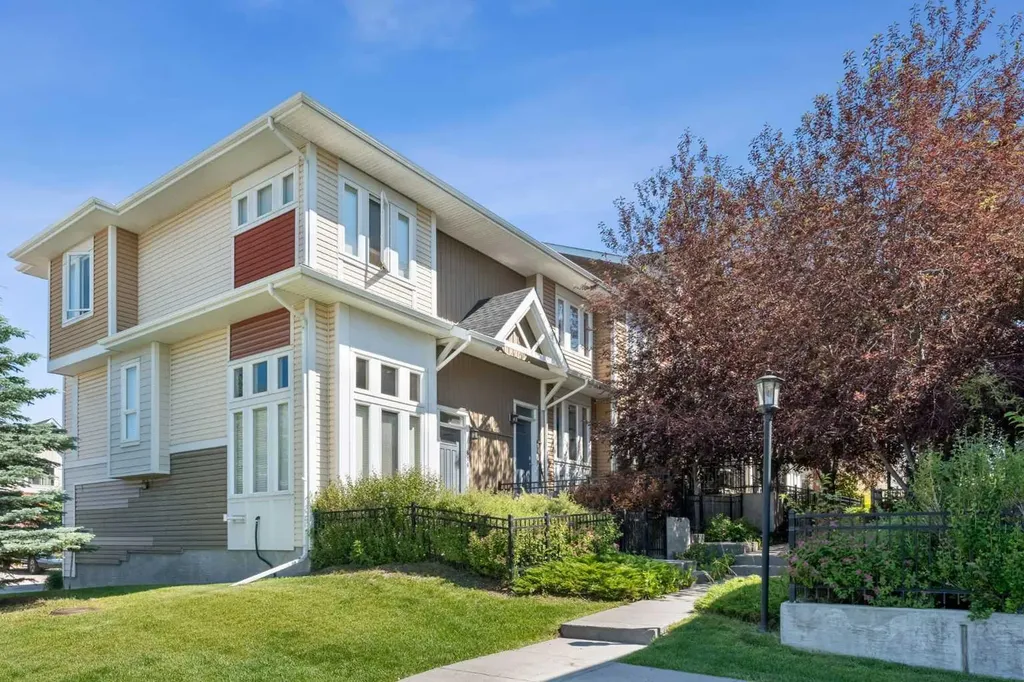 614 Auburn Bay Square SE Calgary AB T3M 0Y9