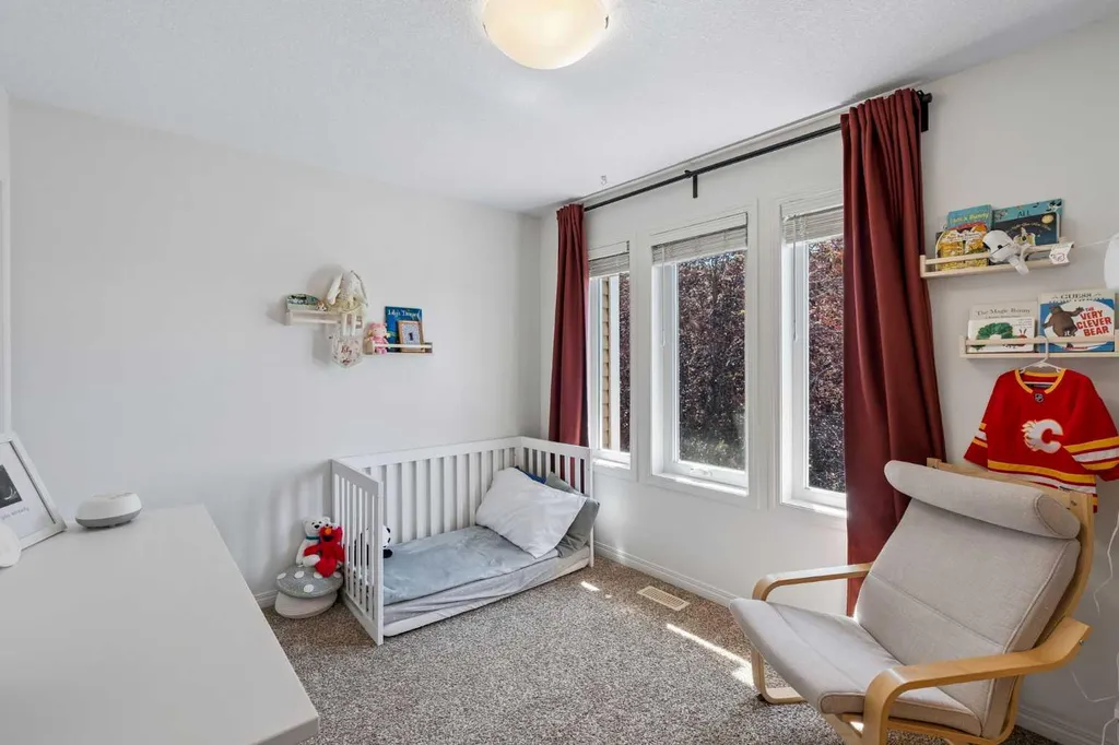 614 Auburn Bay Square SE Calgary AB T3M 0Y9