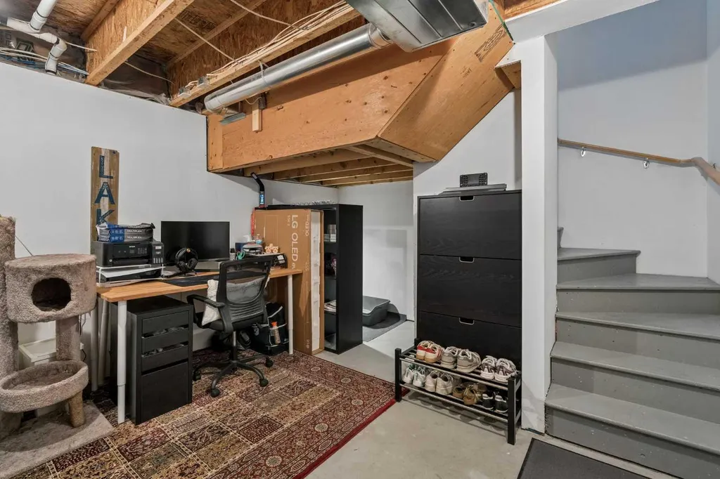 614 Auburn Bay Square SE Calgary AB T3M 0Y9