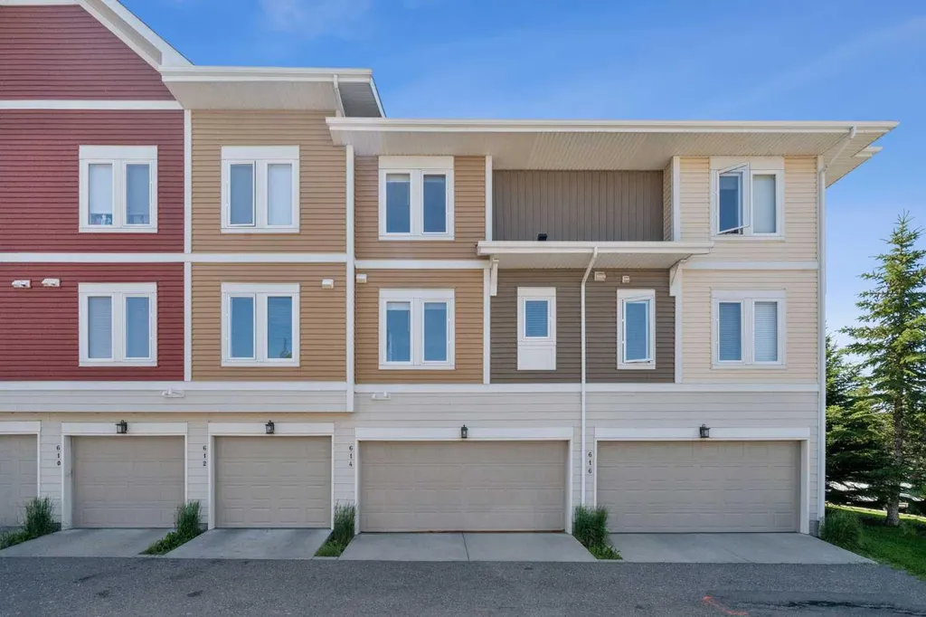 614 Auburn Bay Square SE Calgary AB T3M 0Y9