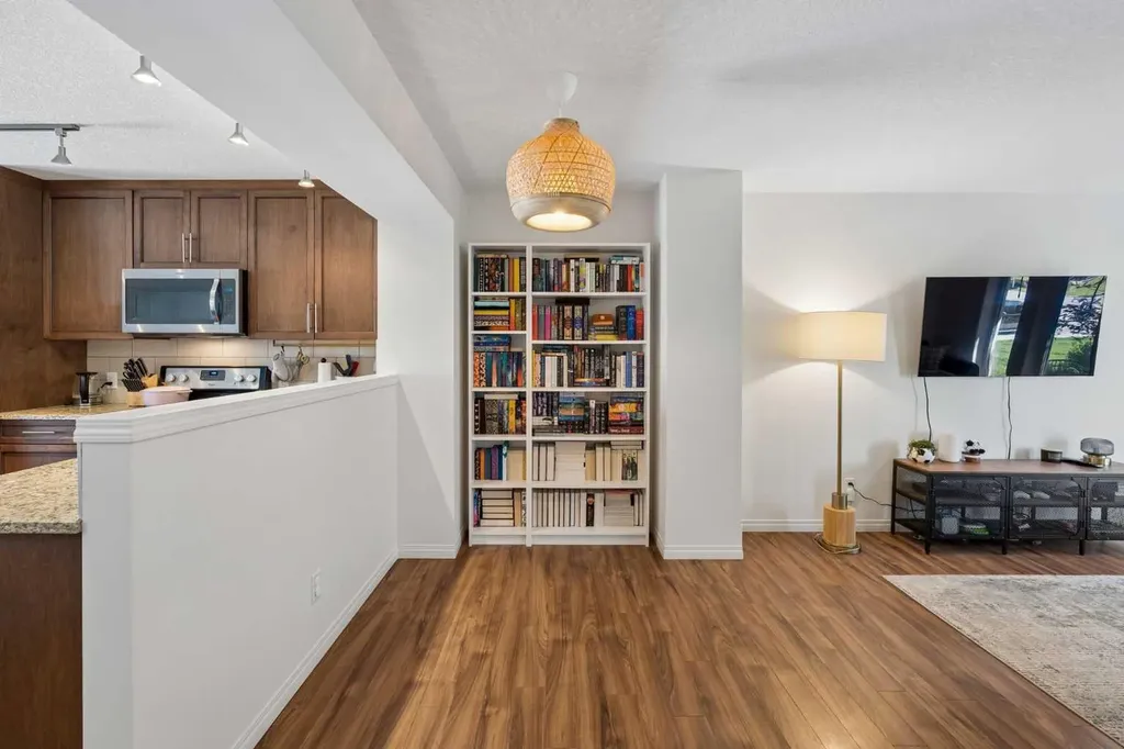 614 Auburn Bay Square SE Calgary AB T3M 0Y9