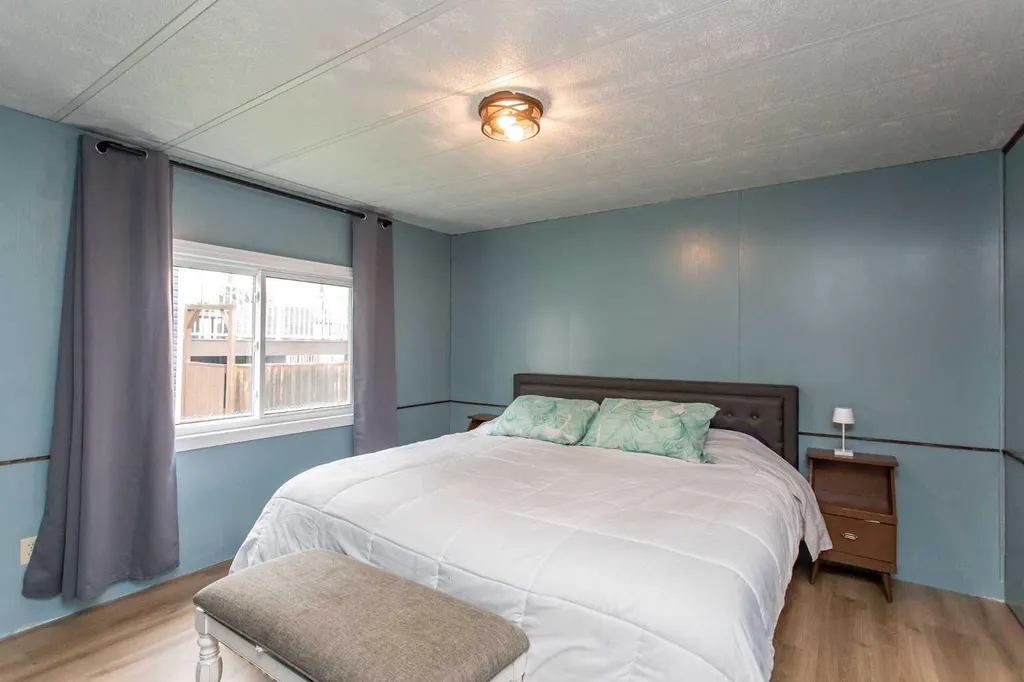 4915 48 Street Clive AB T0C 0Y0