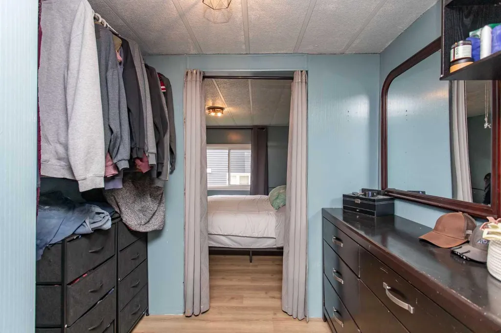 4915 48 Street Clive AB T0C 0Y0