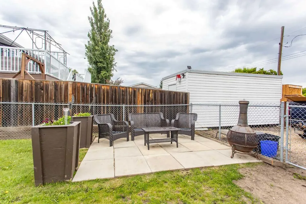 4915 48 Street Clive AB T0C 0Y0