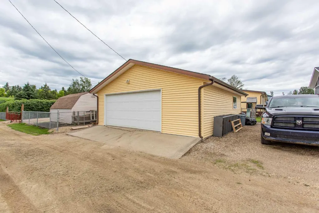 4915 48 Street Clive AB T0C 0Y0