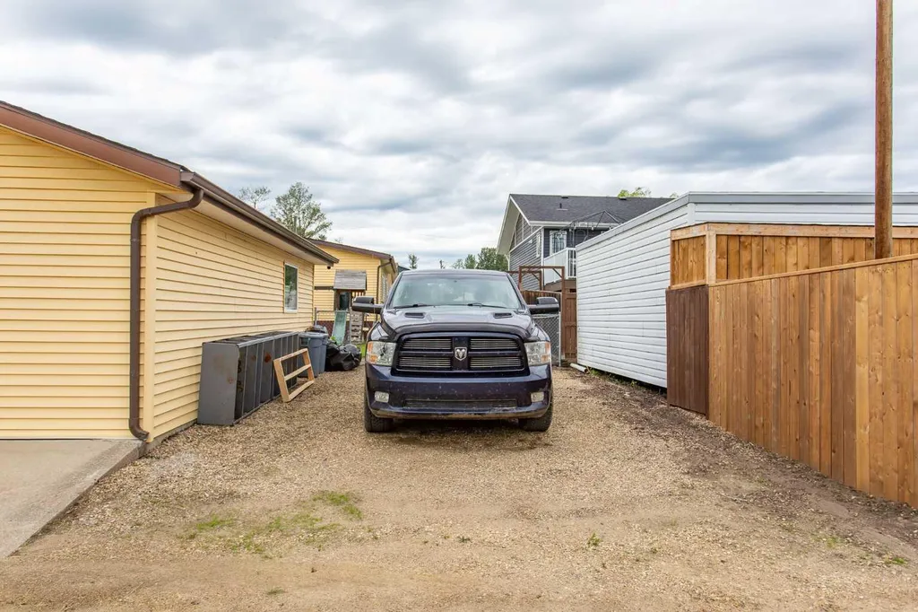 4915 48 Street Clive AB T0C 0Y0